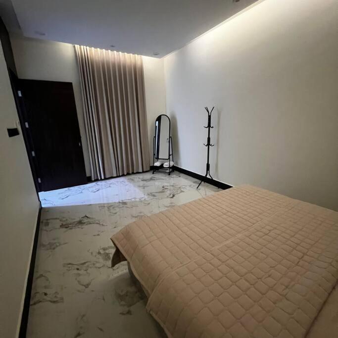 شقة فاخرة بغرفة نوم وصالة 10 Luxury Apt *
