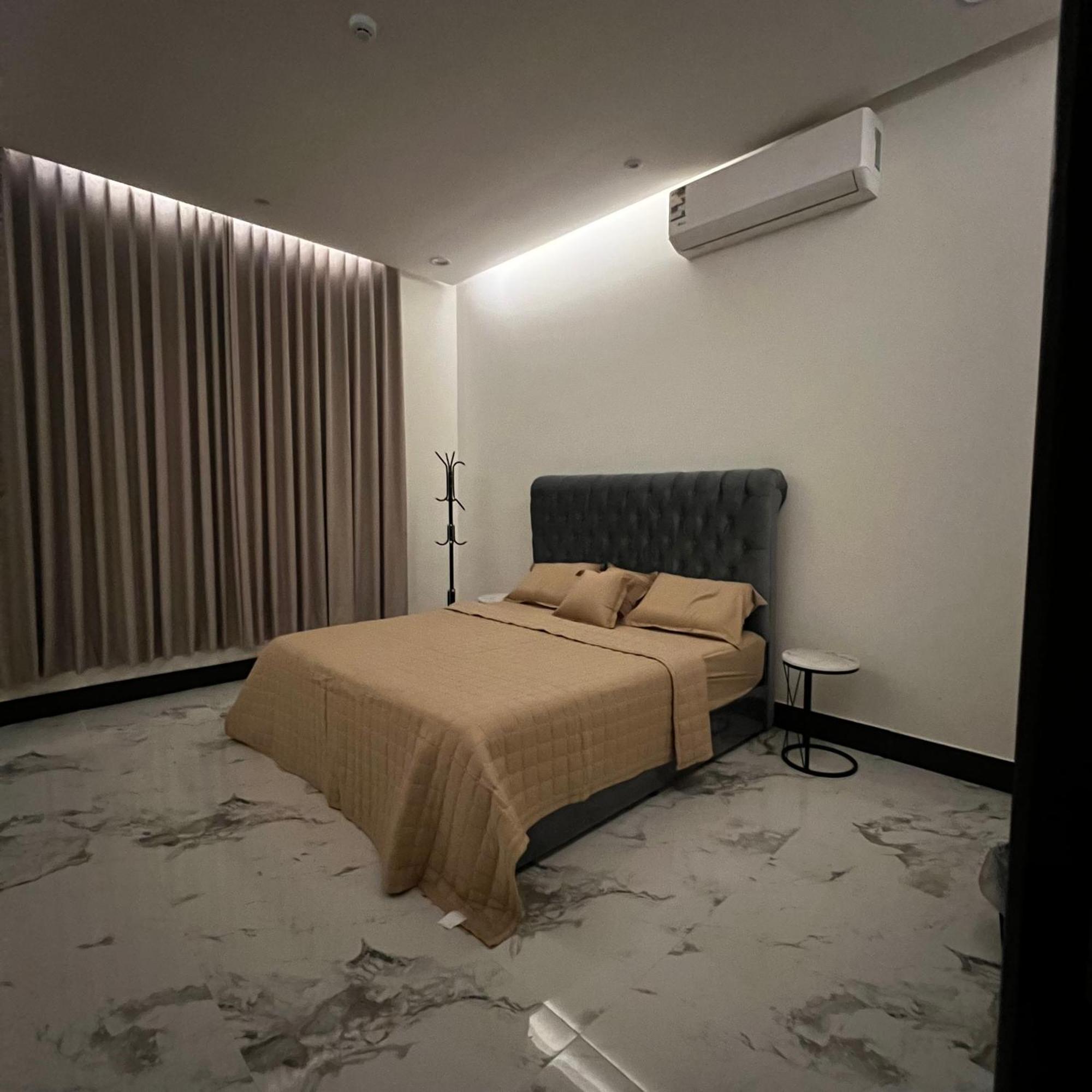 شقة فاخرة بغرفة نوم وصالة 10 Luxury Apt