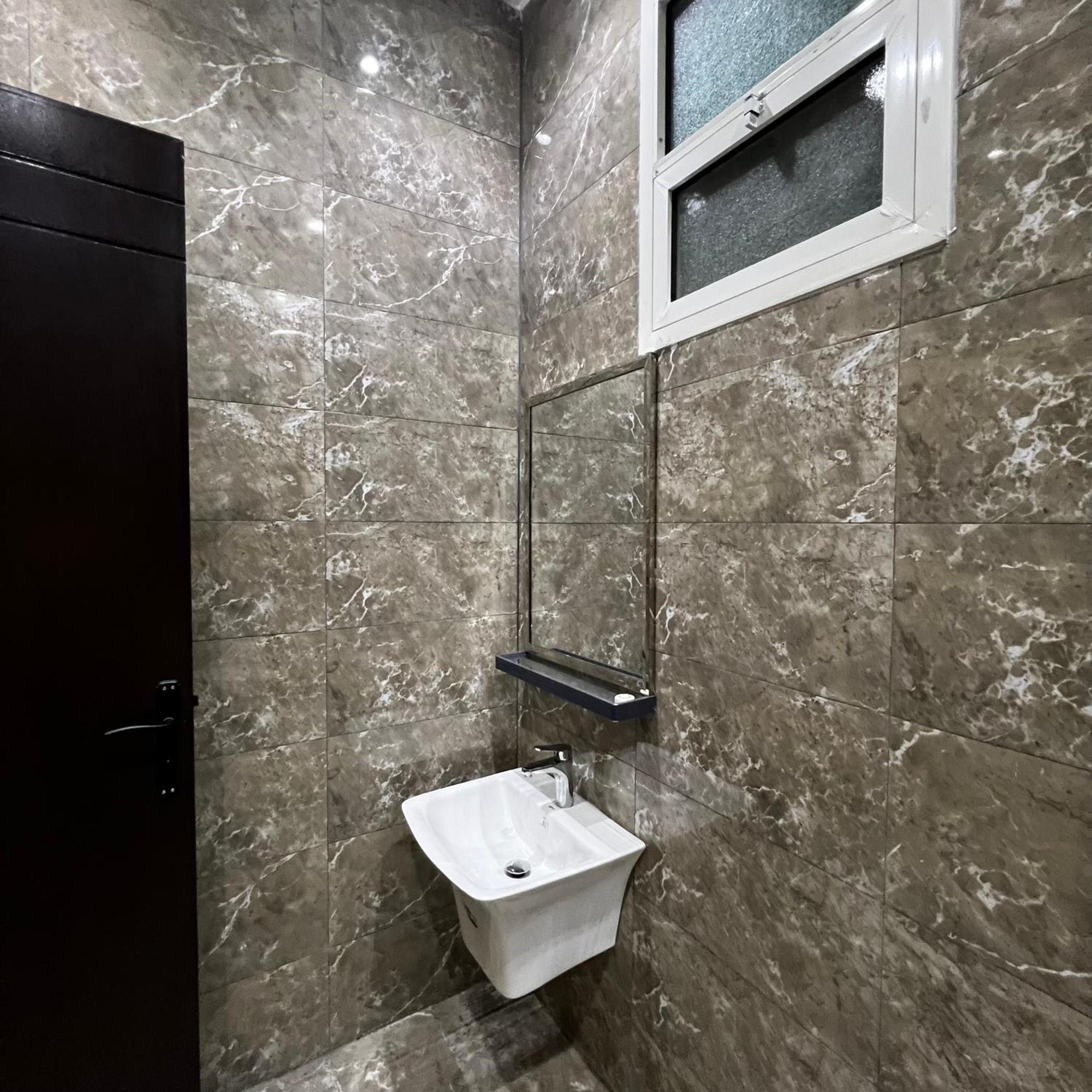 شقة فاخرة بغرفة نوم وصالة 10 Luxury Apt