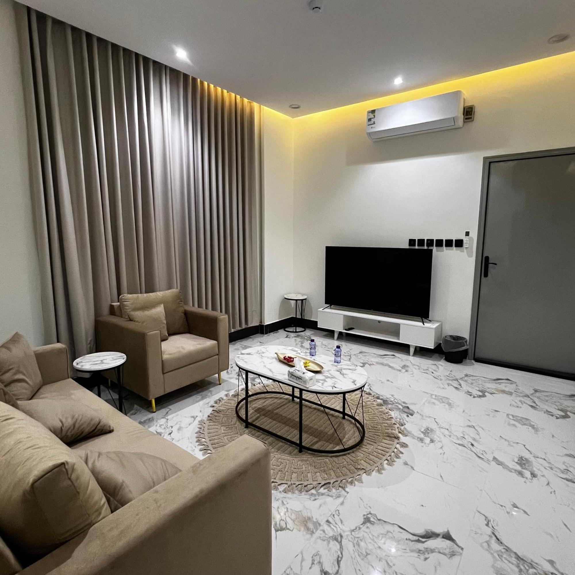 شقة فاخرة بغرفة نوم وصالة 10 Luxury Apt Riyadh